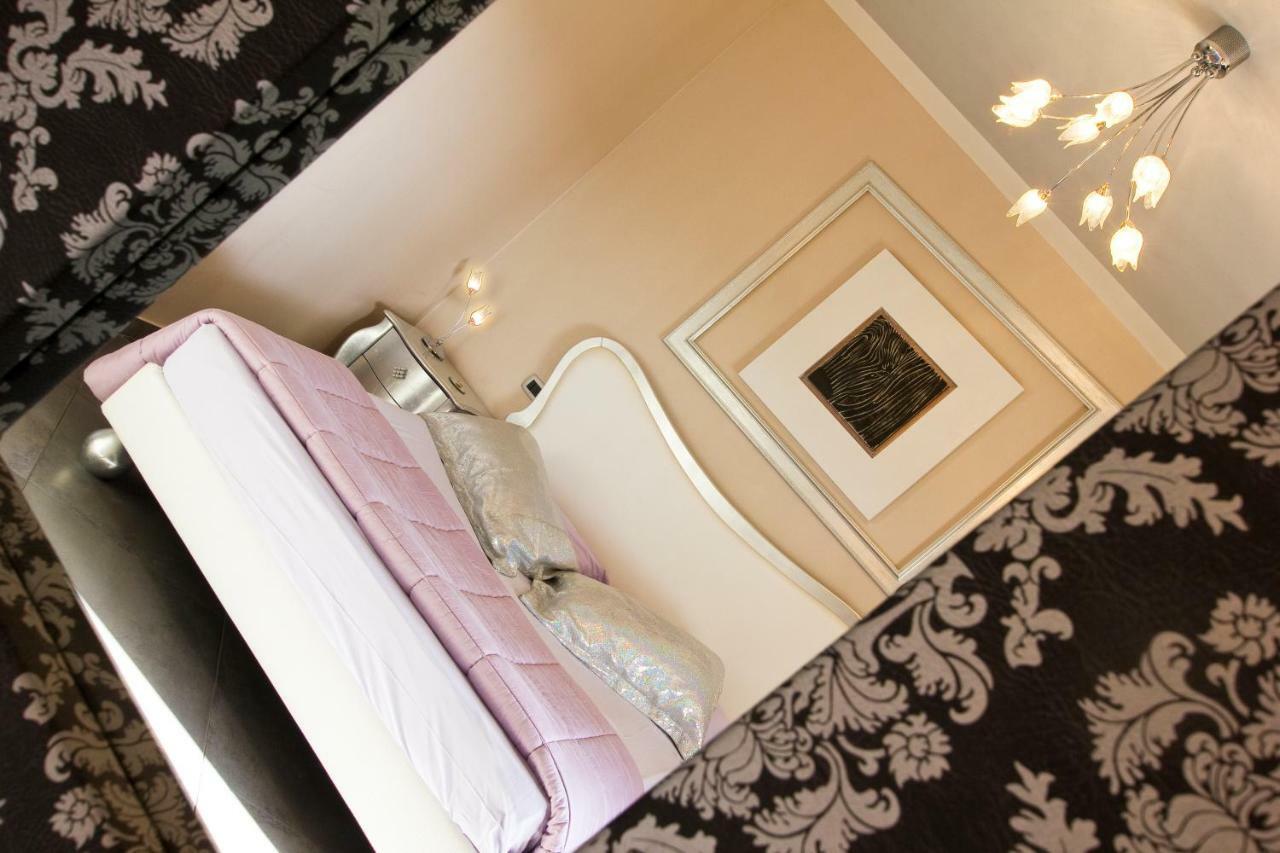 Strada Giulia 16 Hotel Болгери Екстериор снимка